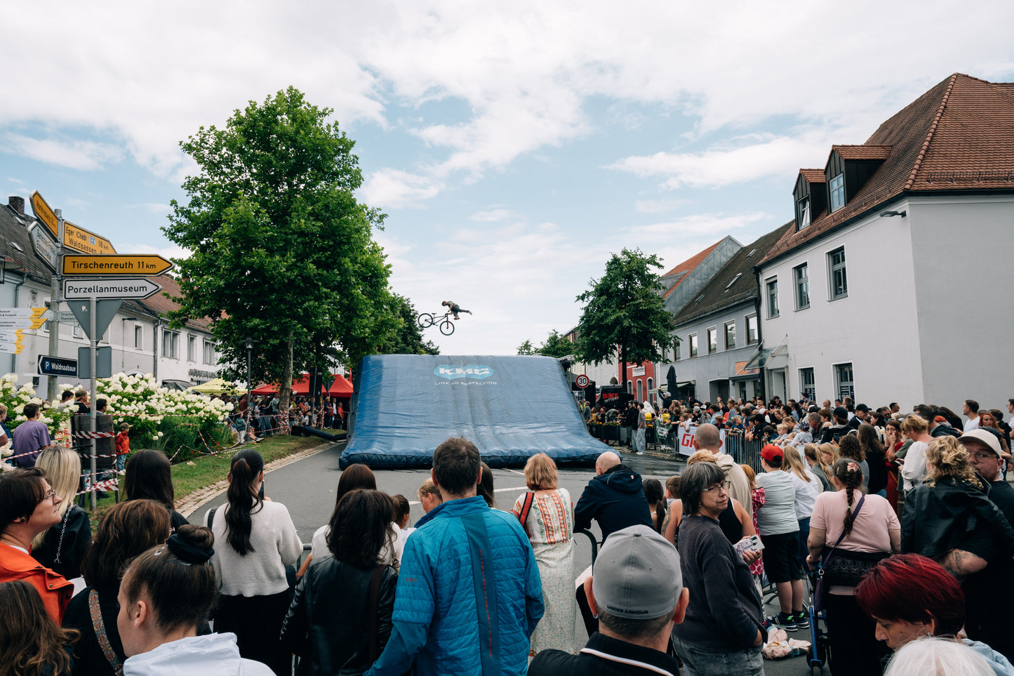 RIDING SKILLS BIKE STUNT SHOW