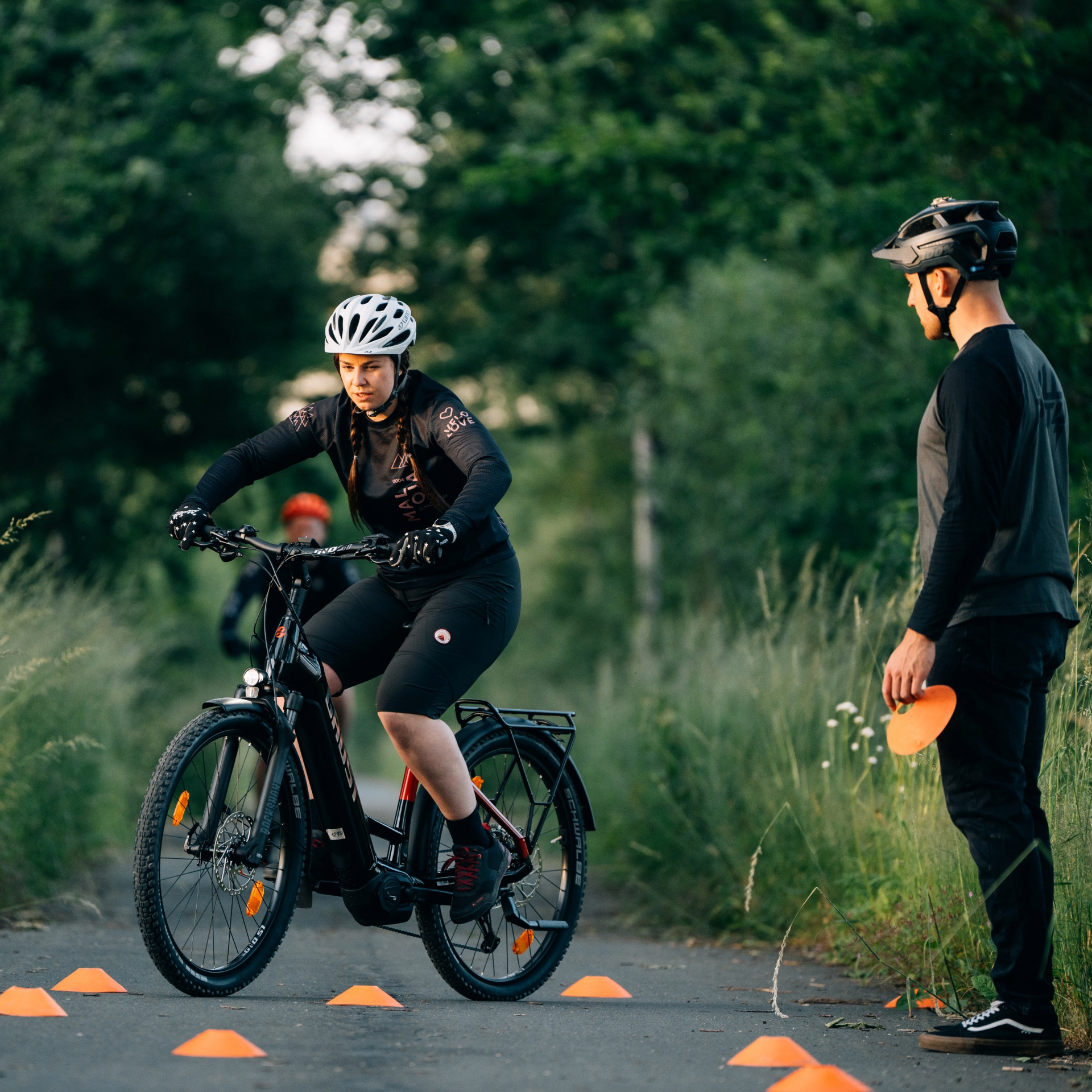 e mountainbike fahrtraining E-Bike Basic Fahrsicherheitstraining – RIDING SKILLS